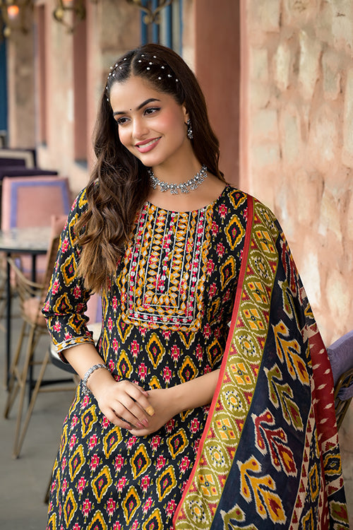 Trendy Black Rayon Kurti with Chanderi Dupatta for Casual & Festive Wear